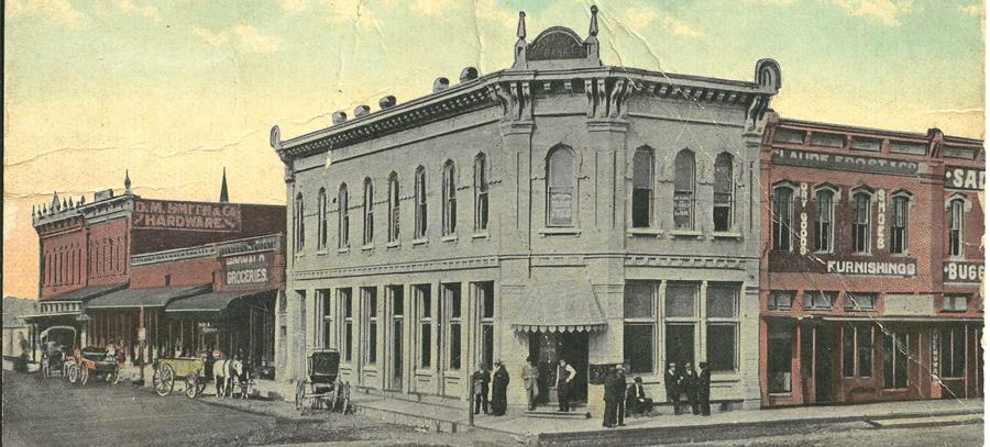 Historical picture of the original City National Bank building in Sulphur Springs.